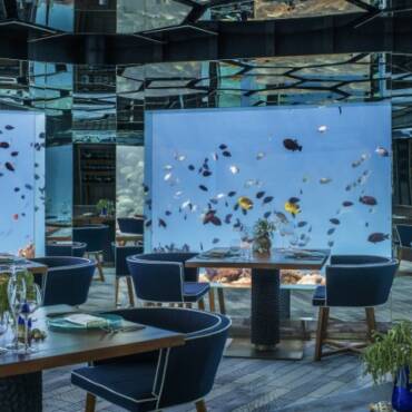 Anantara_Kihavah_Maldives_Villas_Restaurant_SEA_Underwater_Dining_Interior
