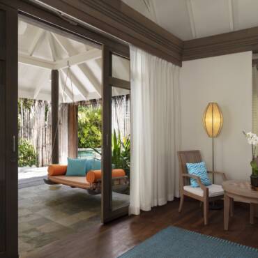 Anantara_Dhigu_Maldives_Resort_Guest_Room_Two_Bedroom_Pool_Villa_Living_Area