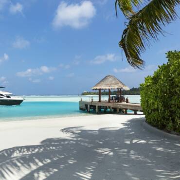 Anantara_Dhigu_Maldives_Resort_Property_Amenity_Jetty_Arrival