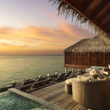 Anantara_Dhigu_Maldives_Resort_Spa_Relaxation_Deck