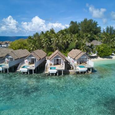 NH_Maldives_Kuda_Rah_Resort_Aerial_Overwater_Villas_04
