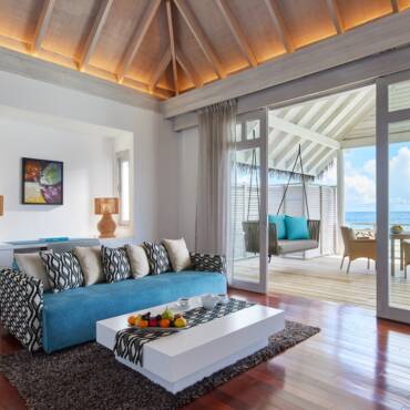 NH_Maldives_Kuda_Rah_Resort_Over_Water_Suite_with_Private_Pool_Living