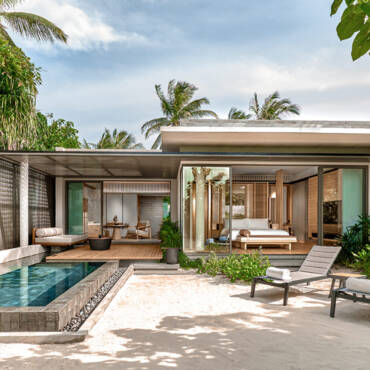 Alila-Kothaifaru-Maldives-Sunset-Beach-Pool-Villa-960x1200px-1