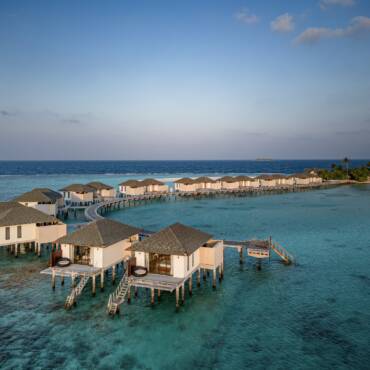 NH_Collection_Maldives_Havodda_Resort_Beach_Overwater_Villas2