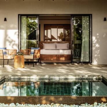 NH_Collection_Maldives_Havodda_Resort_Guest_Room_Sunset_Beach_Pool_Villa_Bedroom_with_Pool