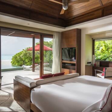 Niyama_Private_Islands_Maldives_Guest_Room_Beach_Pool_Villa_Interior_Bedroom