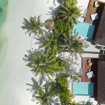 anantara_veli_maldives_resort_accomodation_aerial_beach_pool_villas_1920x1037 (1)