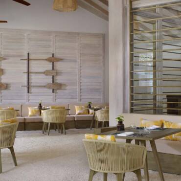 anantara_veli_maldives_resort_restaurant_cumin_interior_1920x1037