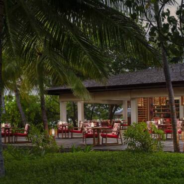 anantara_veli_maldives_resort_restaurant_origami_exterior_1920x1037