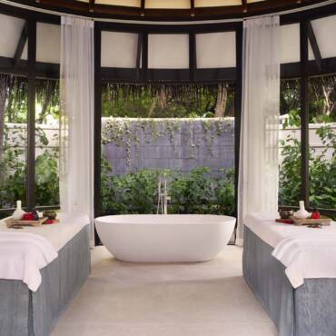 anantara_veli_maldives_resort_spa_1920x1037