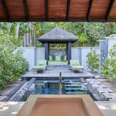 ja_manafaru_accommodation_beach_villa_bathroom-jpg92644a93-e68f-44af-b463-30139860a1a5