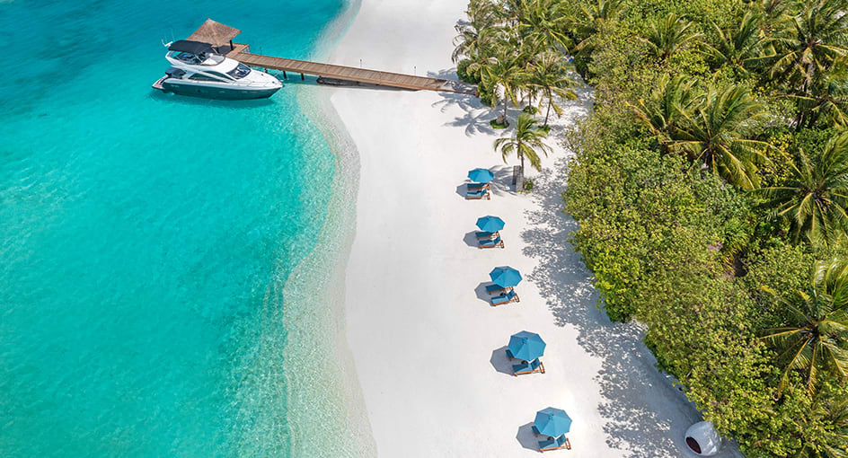 mnld_arrival_jetty_aerial_944x510