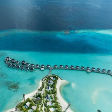 so_maldives_hotelpage_intro_azure_coast_1