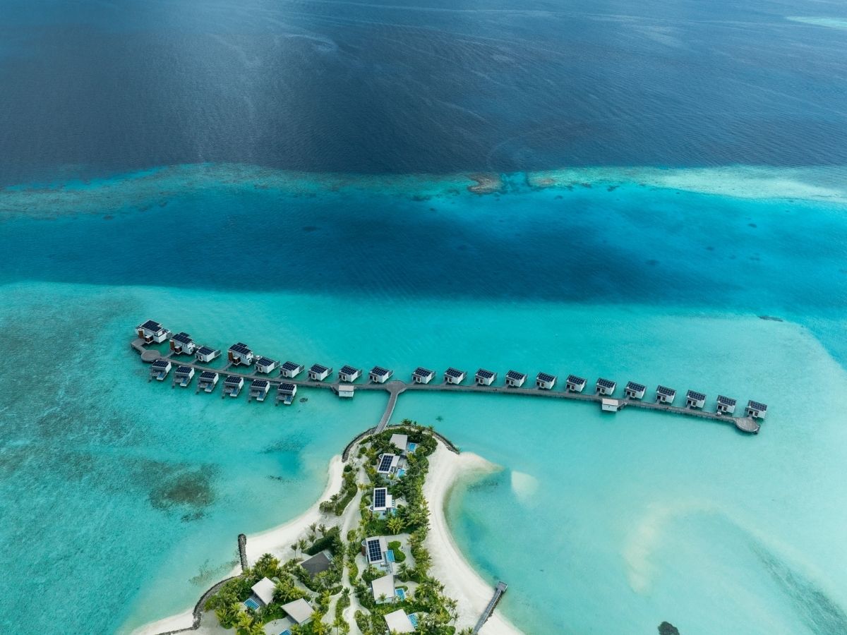 so_maldives_hotelpage_intro_azure_coast_1