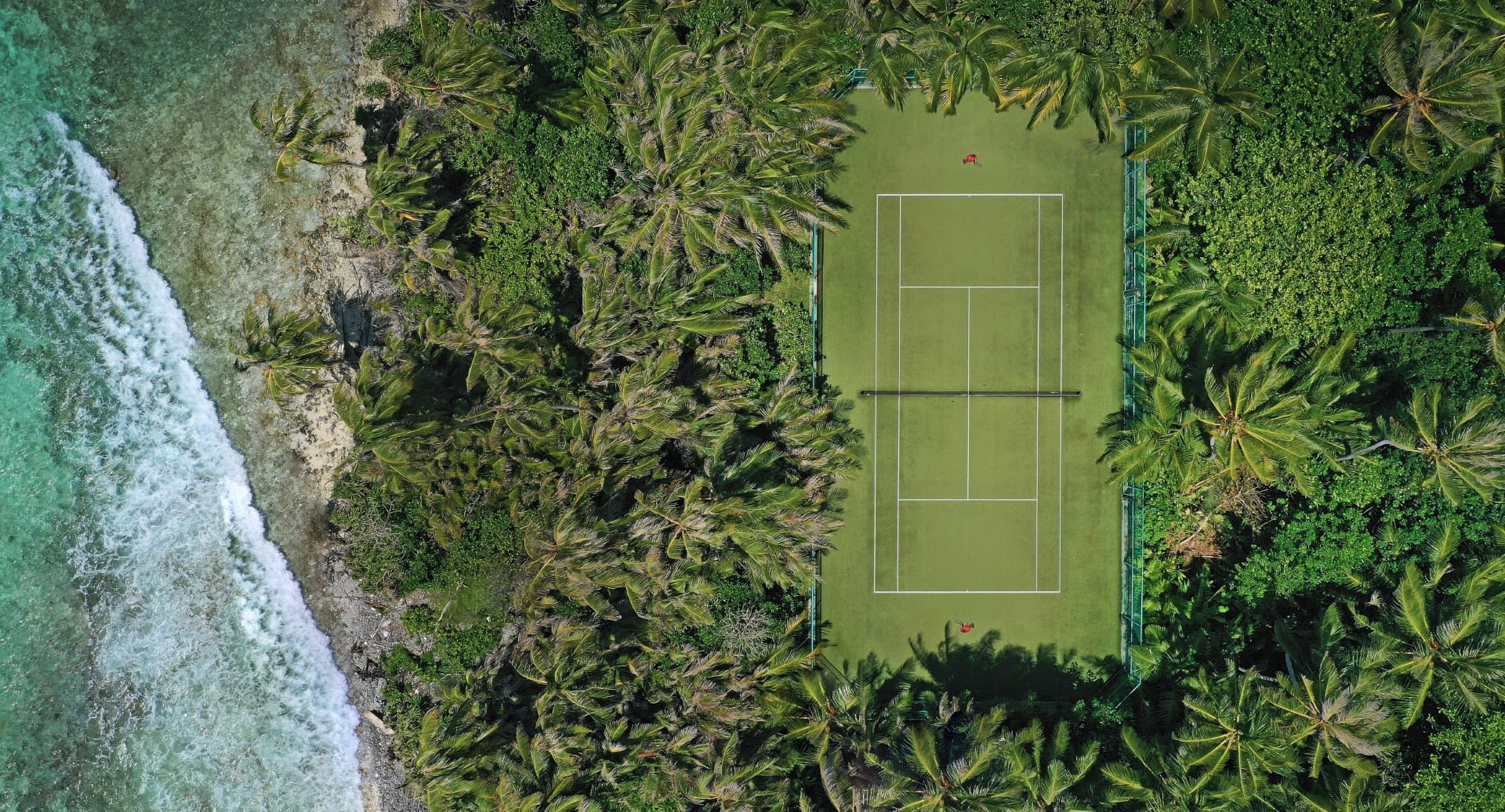 tennis_court_niyama_private_islands_maldives_1920x1037 (1)