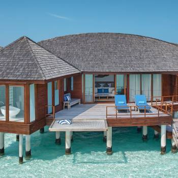 8-anantaradhigumaldivesresortguestroomoverwatersuiteexterior1920x1037