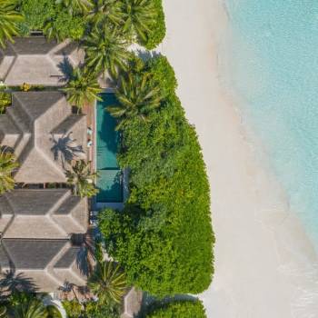 akih_beach-pool-residence-aerial
