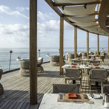 anantara_dhigu_restuarant_ocean_view_1920x1037