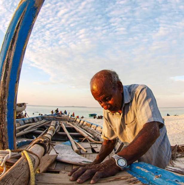 dhoni-boat-maldives-builder-1-1-1024×768 dhoni-boat-maldives-builder-1-1-1024x768