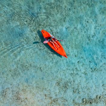 nh_maldives_kuda_rah_resort_17_kayak_1920x1037