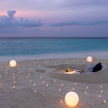 vfar_adrift_love_set_up_1920x1037